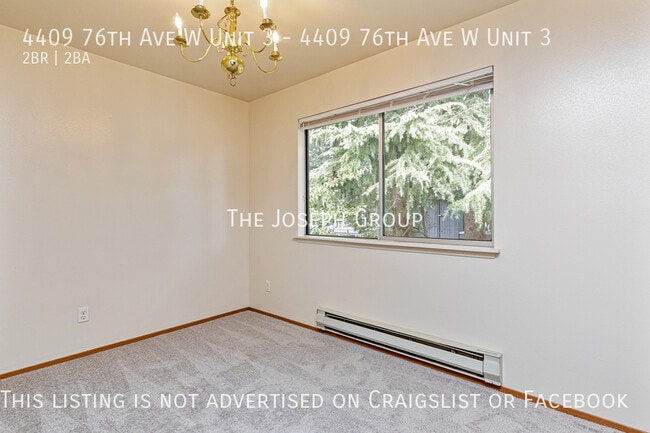 Building Photo - Spacious 2 bed/1.5 bath in University Place