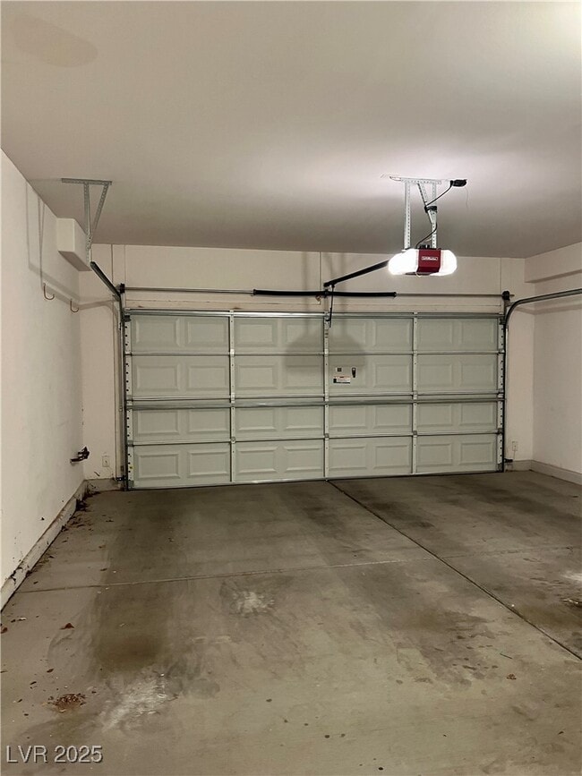 Building Photo - 2460 Calvert City Dr