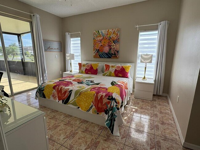 Building Photo - 2526 Jasmine Trace Dr