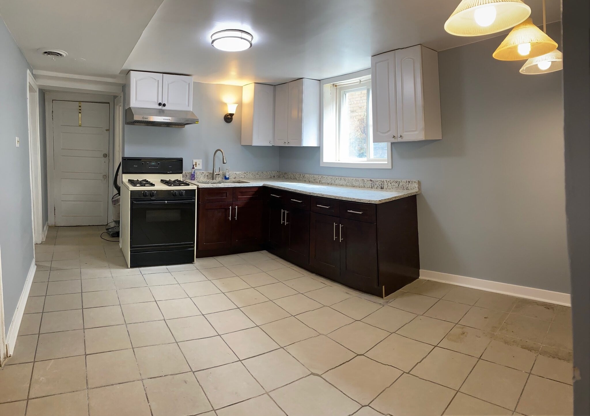 Building Photo - 3755 S Winchester Ave