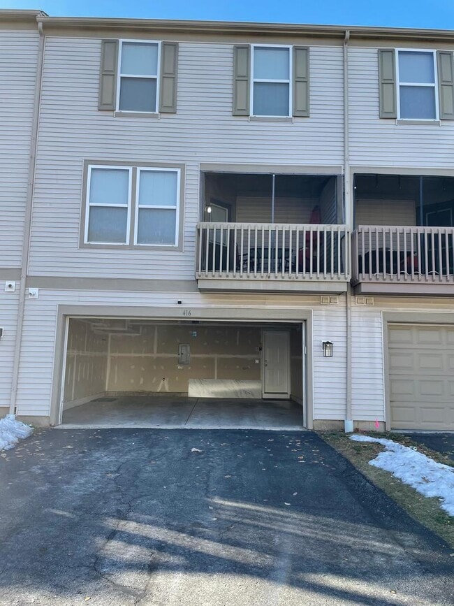 Building Photo - 416 Conservatory Ln