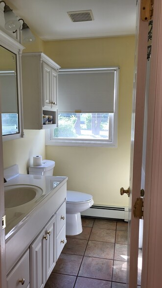 Bathroom - 141 Sycamore Cir