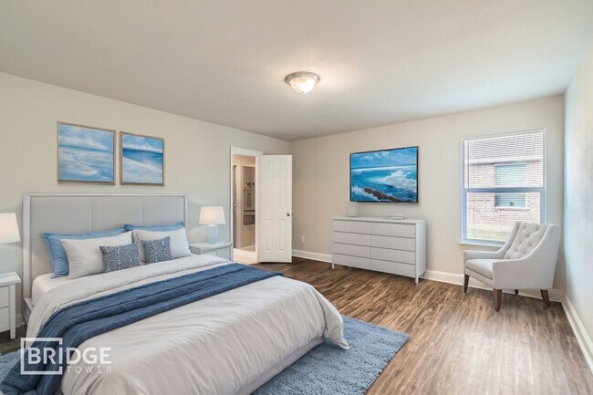 Building Photo - 15652 Gatsby Ln