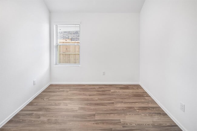 Building Photo - 5508 Knox Lndg Dr