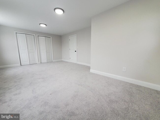 Building Photo - 9 Butler Ct