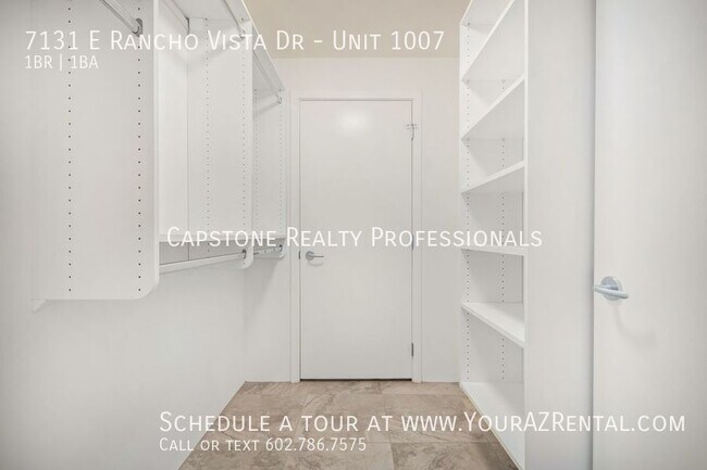 Building Photo - 7131 E Rancho Vista Dr