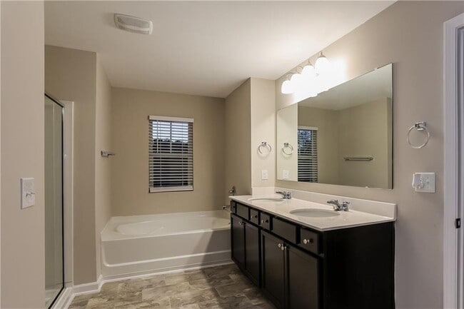 Building Photo - 143 Cool Creek Ct