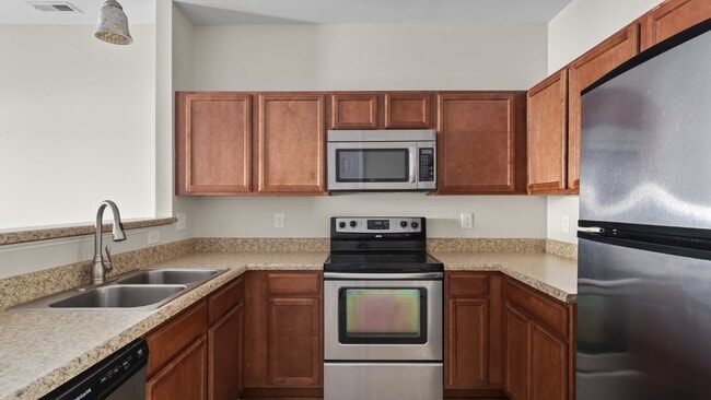 Building Photo - Carolina Forest Townhome