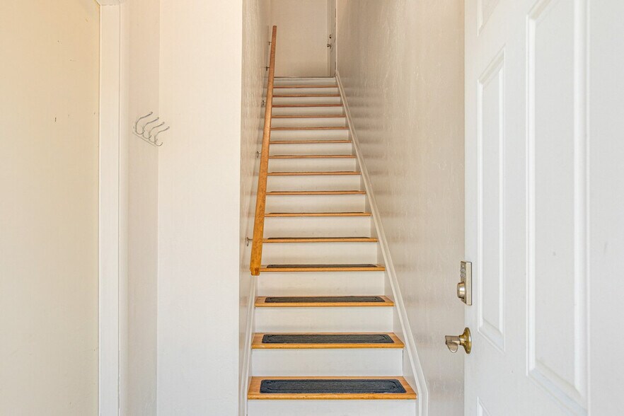 Building Photo - 4339 Eaton St