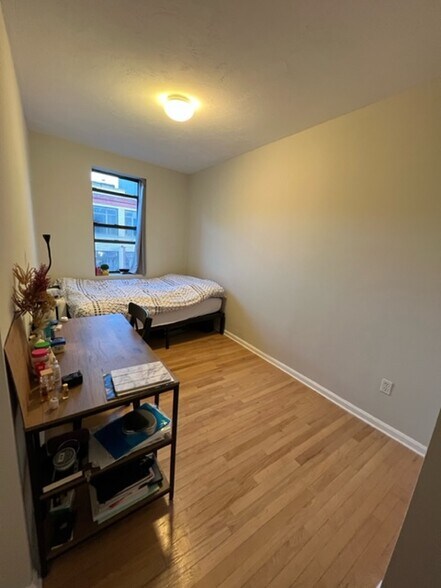 Building Photo - 214 Hanover St