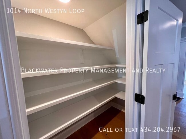 Building Photo - 3 Bedroom Townhome in Westyn Village!