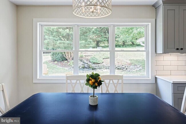 Building Photo - 790 Bendersville Wenksville Rd