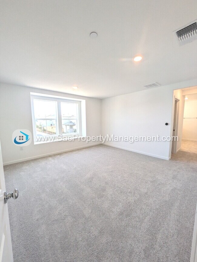 Building Photo - Brand NEW 3 Bed 2.5 Bath Single Family Hom...
