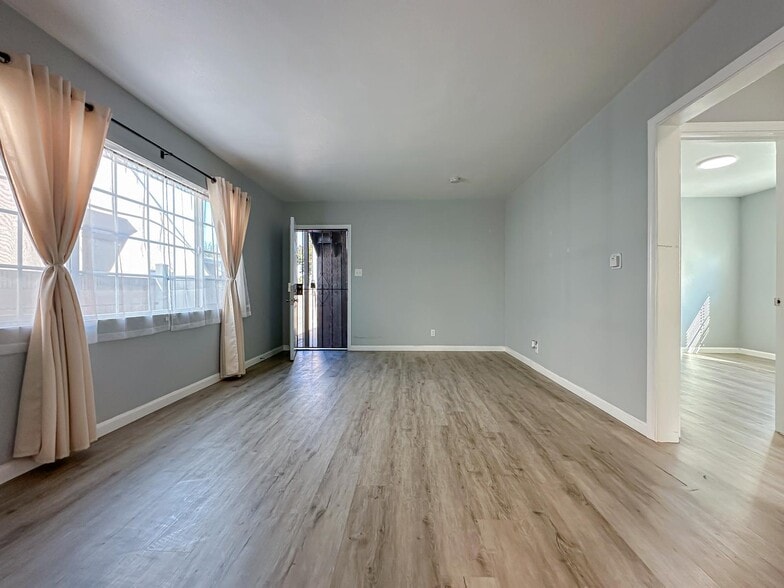 Building Photo - 158 W Del Amo Blvd