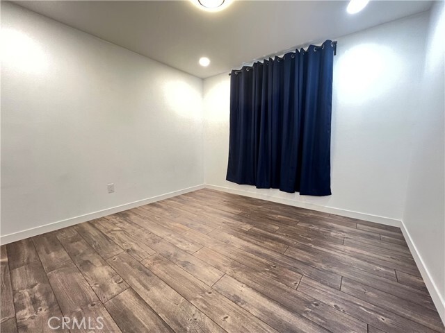 Building Photo - 5809 Sunland St