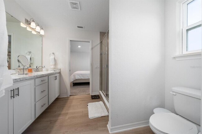 Building Photo - 18 Polermo Ave