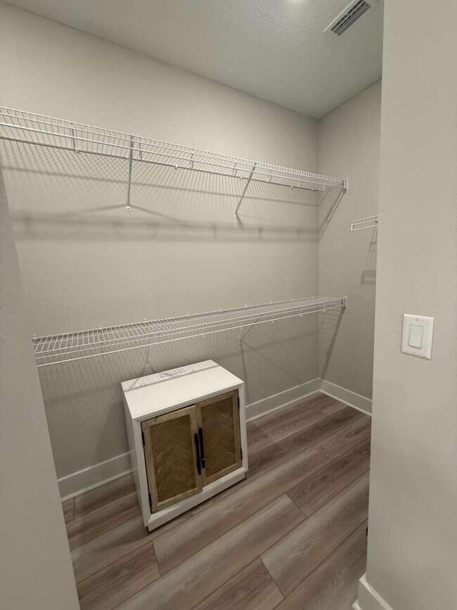 Building Photo - 11023 Cosmic Wy