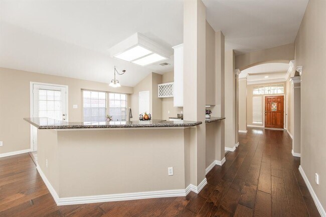 Building Photo - 4523 Wavertree Dr