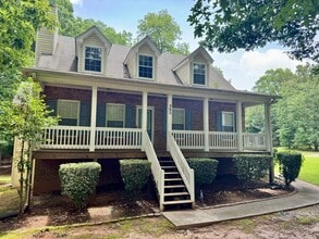 Building Photo - 362 River Point Dr