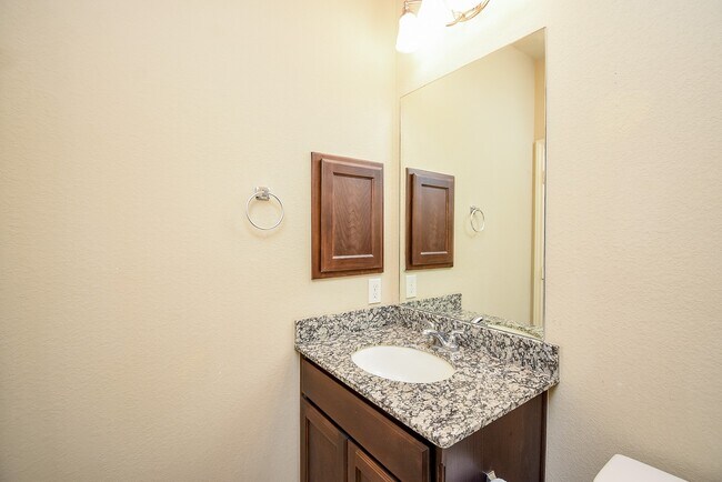 Building Photo - 2530 River Ridge