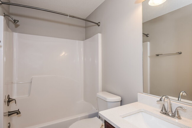 Building Photo - 265 Redding Ridge