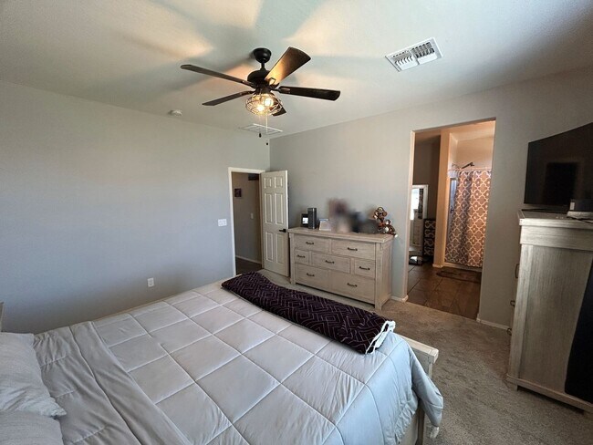 Building Photo - 17939 W Villa Chula Ln