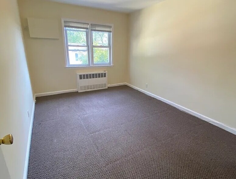 Bedroom 1 - 15470 20th Rd