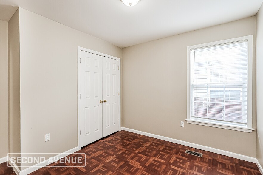 Building Photo - 1831 W Ormsby Ave