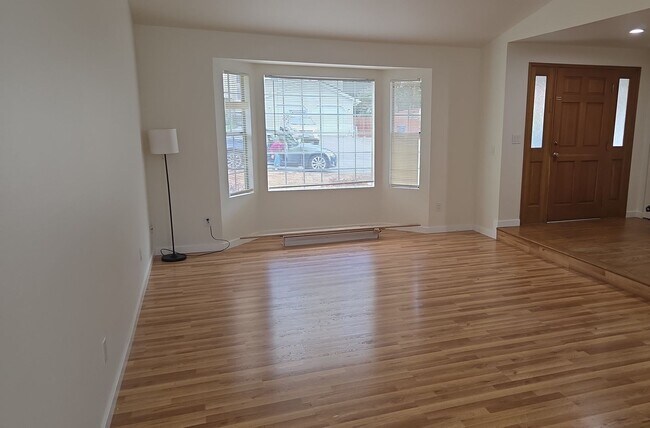 Building Photo - 10242 Ashley Cir NW