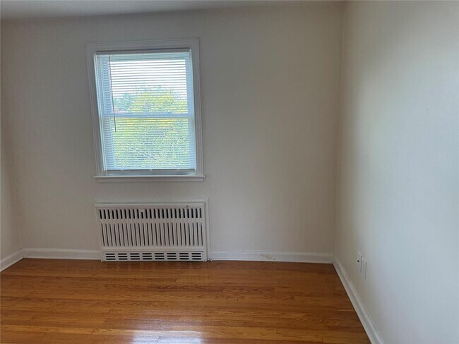 Building Photo - 55 3rd St