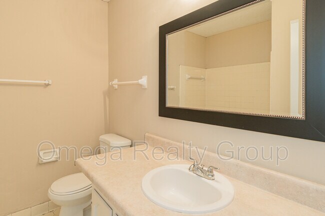 Building Photo - 3312 Warringwood Dr