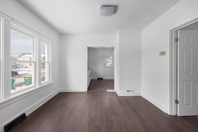 Building Photo - NOW AVAILABLE.  Fully remodeled...