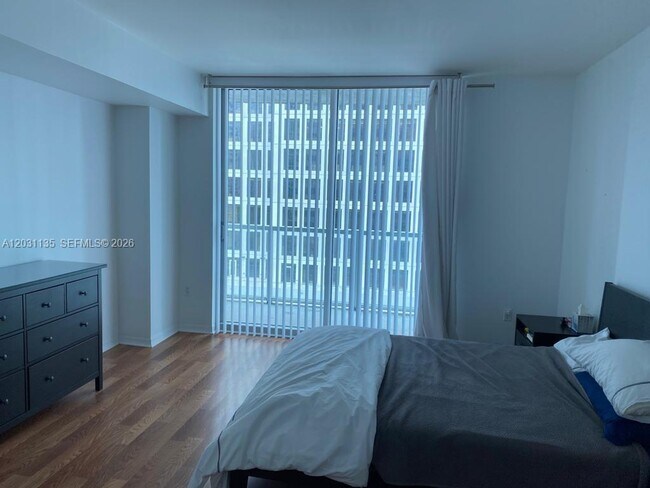 Building Photo - 500 Brickell Ave