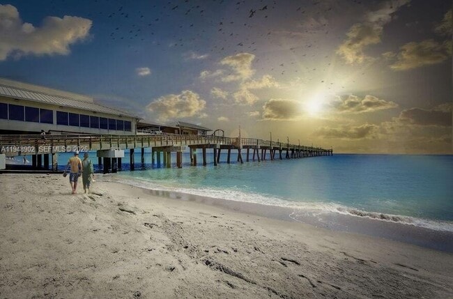 Building Photo - 501 E Dania Beach Blvd