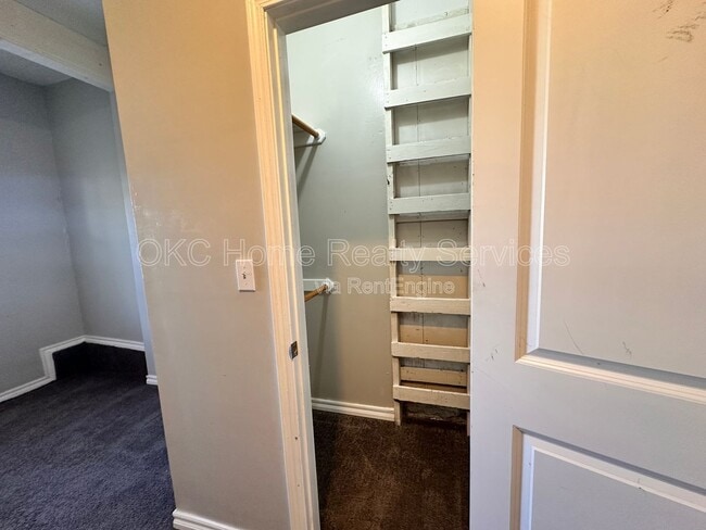 Building Photo - 312 Bolton Pl