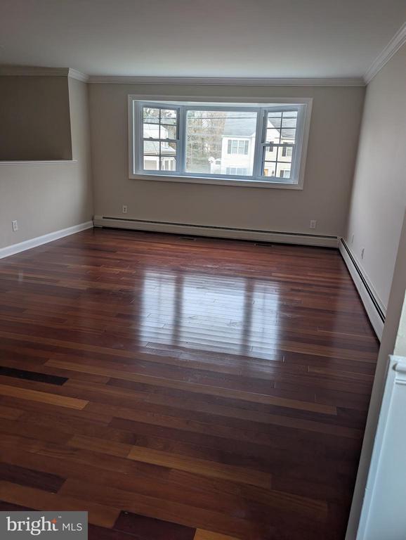 Building Photo - 5711 Berwyn Rd