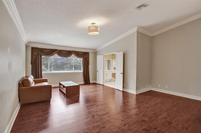 Building Photo - 10442 NW 60th Pl