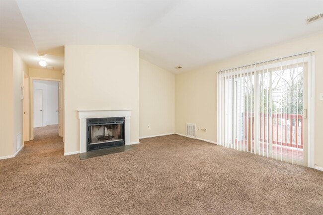 Building Photo - 514 Cascade Ct