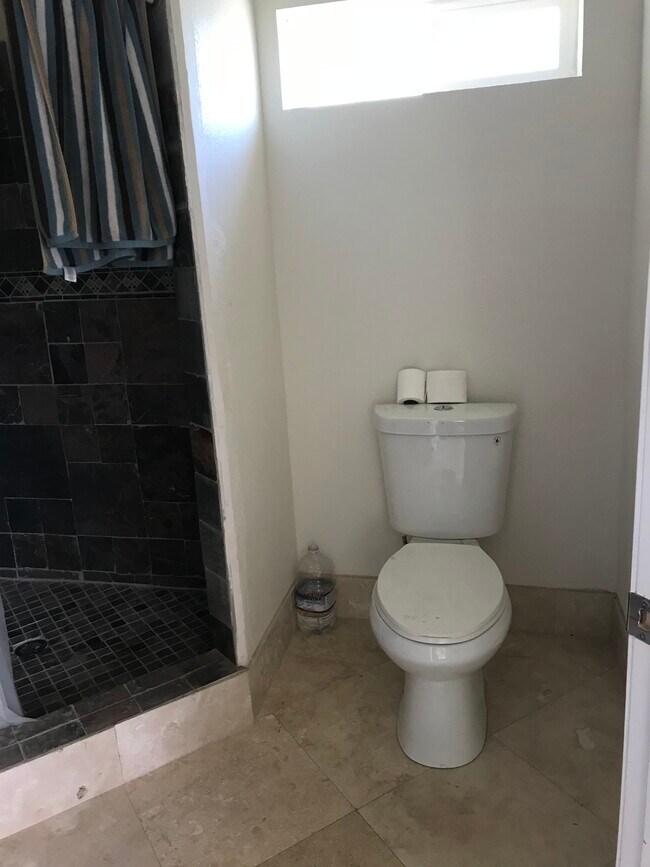 Building Photo - 17891 Alps Dr