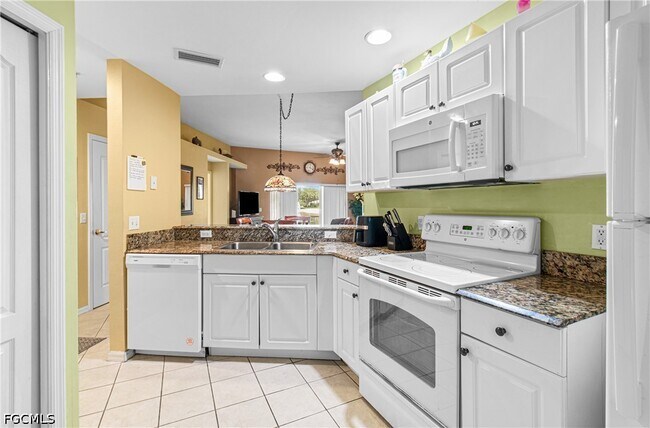 Building Photo - 12141 Summergate Cir