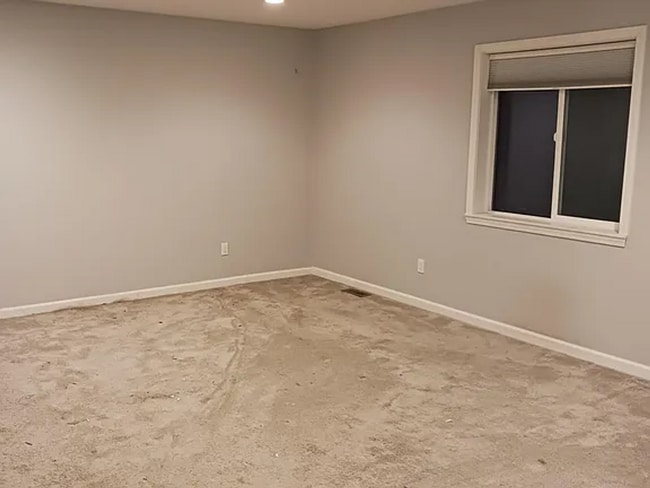 Building Photo - 4BR, 2.5BA home in Shoreline