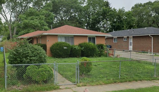 Building Photo - 961 S Waverly St
