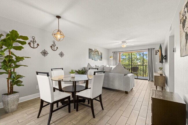 Building Photo - Beautiful Condo For Rent In St Petersburg!