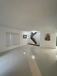 Building Photo - 2718 S University Dr