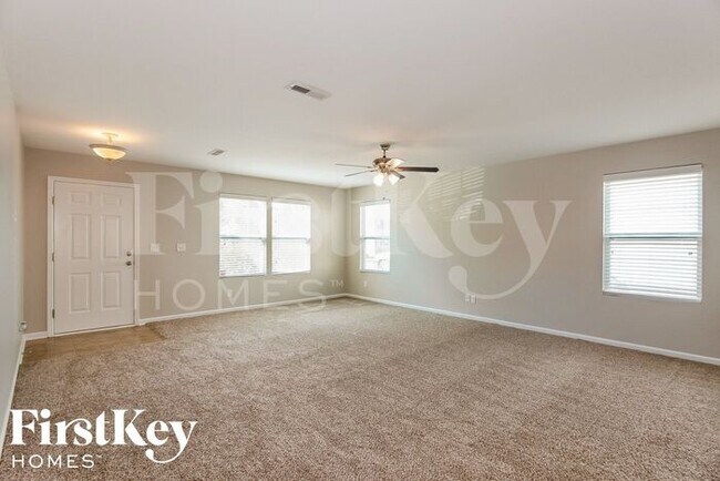 Building Photo - 114 Tilton Dr