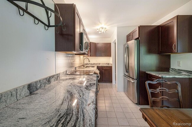 Building Photo - 1515 Cherboneau Pl