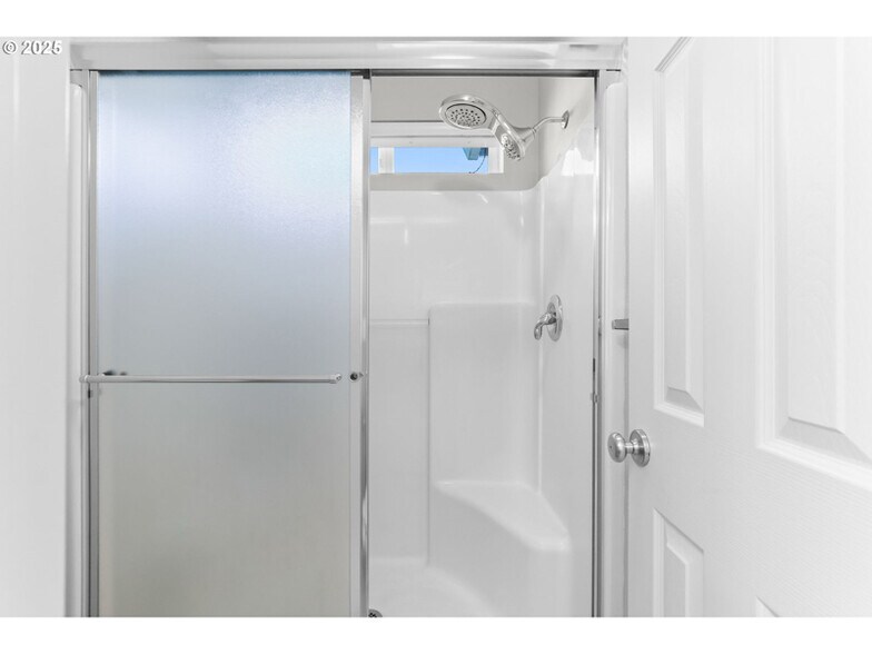 Building Photo - 2345 NW Oak Knoll Pl