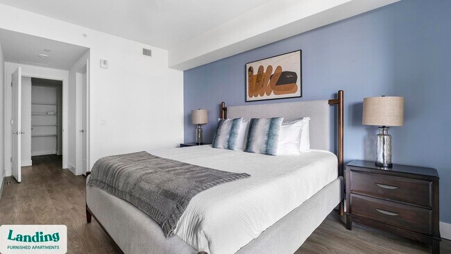 Building Photo - 1950 Mayfair St