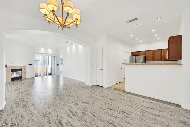 Building Photo - 8725 W Flamingo Rd