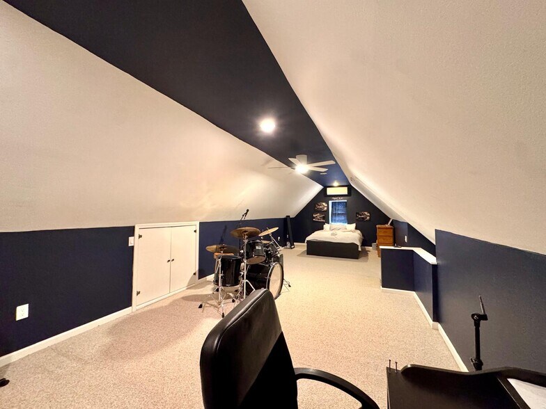 Building Photo - 611 Harvard Rd